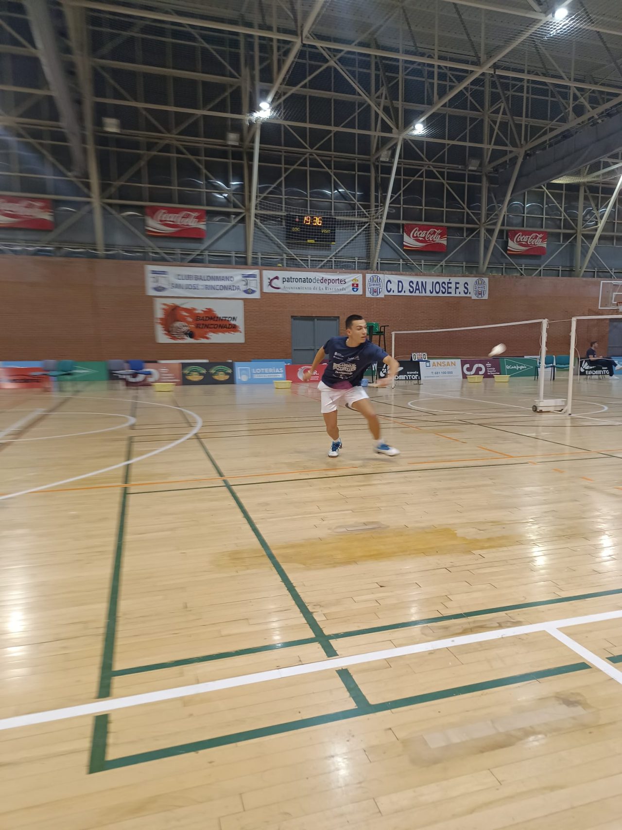 Santiago Batalha. El bádminton vigués en cabeza de la liga. 