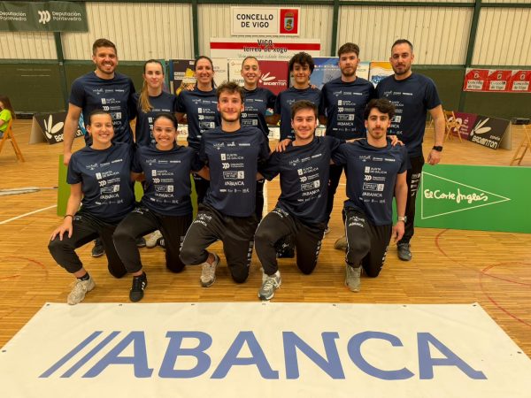 El Bádminton Rosalía cierra su primer año de oro con una demostración de garra y unión